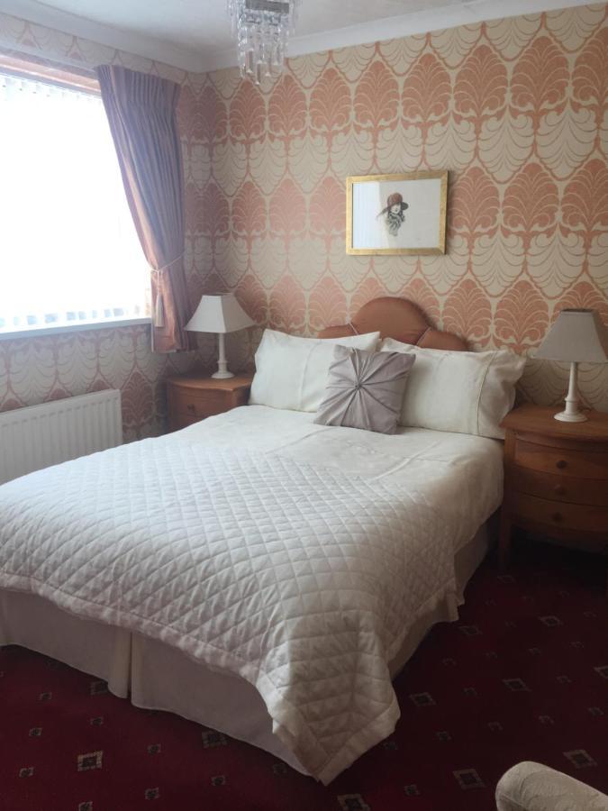 San Michele Guest House Poole Exteriör bild