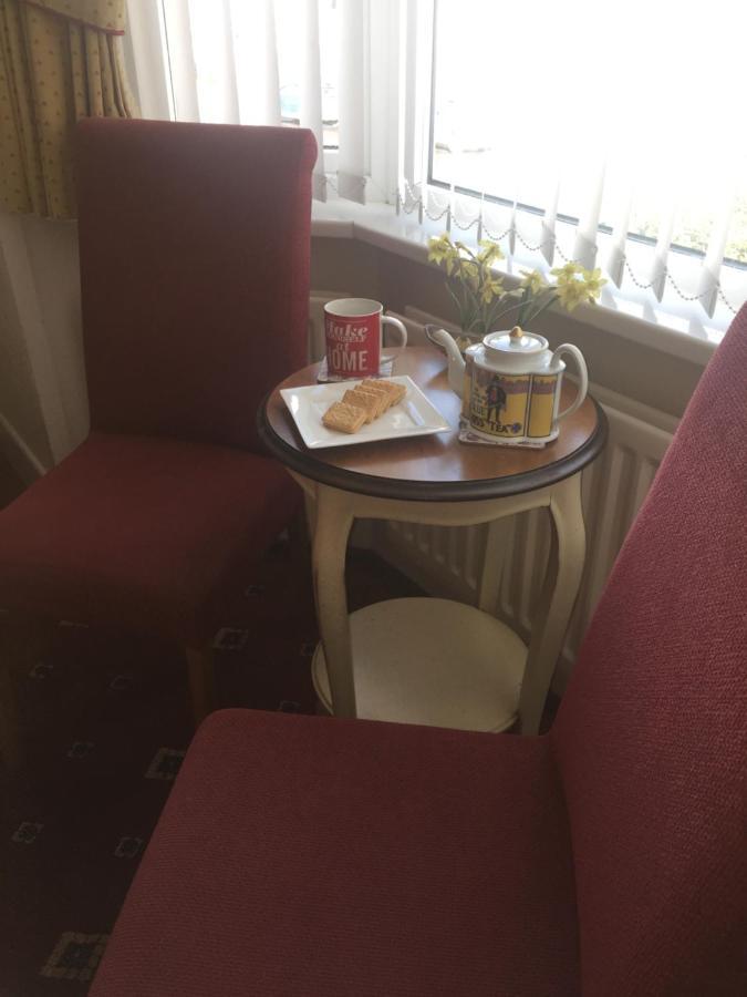 San Michele Guest House Poole Exteriör bild